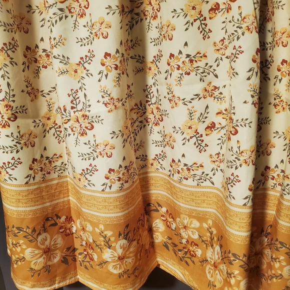 Dancing Daisies Printed Mini Dress 💛 Size medium - Picture 5 of 5